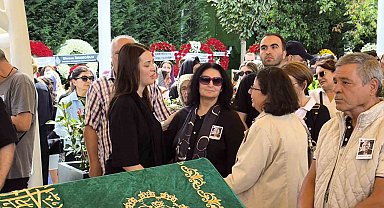 Ünlü oyuncu İrem Sak'ın babası son yolculuğuna uğurlandı