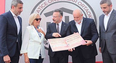 Vali Aksoy, yapımı tamamlanan Hacı Hatice Ongurlar Ortaokulu'nun açılış programına katıldı