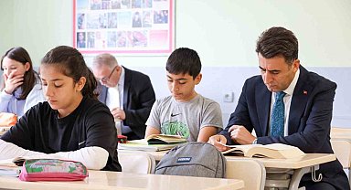 Vali Aygöl, mesaisine okulda başladı