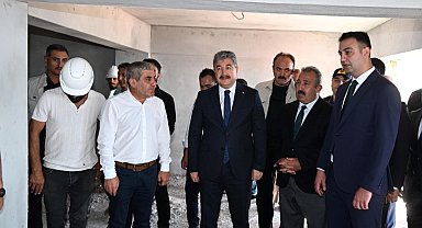 Vali Yılmaz, "Depremzede vatandaşlarımıza villa tarzında konutlar yapıyoruz"