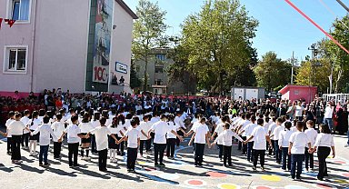 Vezirköprü'de İlköğretim Haftası kutlaması