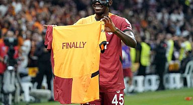 Victor Osimhen ilk gollerini attı