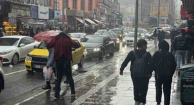 Yağmura hazırlıksız yakalandılar