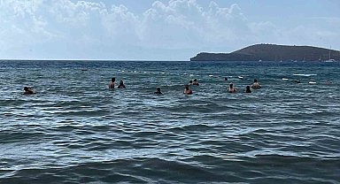 Yağmurda deniz keyfi