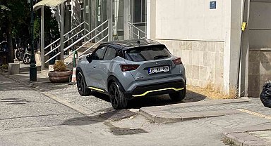 Yasaklı alanlara park edilen araçlar tepki çekiyor
