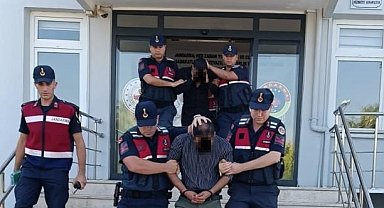 Yaşlı adamın banka kartından 100 bin lira çeken 2 zanlı tutuklandı