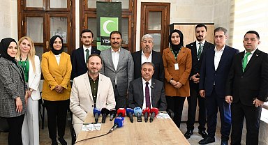 Yeşilay Genel Başkanı Doç. Dr. Mehmet Dinç, deprem bölgesinde ziyaretlerini sürdürüyor