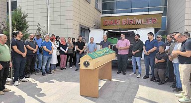 Yıllarca görev yaptığı hastanede vefat eden doktora gözü yaşlı veda