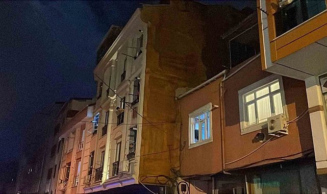 Yol verme kavgası kanlı bitti: Balkondaki bir kişiye mermi isabet etti