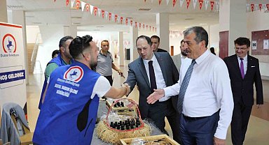 Yöresel ürünleri ikram ettiler