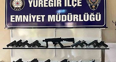 Yüreğir polisi 32 ruhsatsız silah ele geçirdi