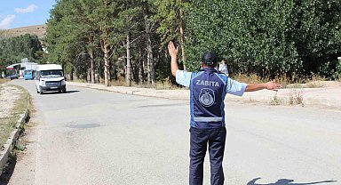 Zabıtadan okul servis araçlarına denetim
