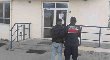 14 yıl 8 ay 7 gün hapis cezasıyla aranan şahsı jandarma yakaladı