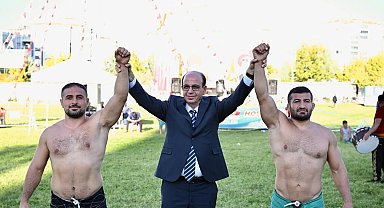 19.Uluslararası Turgut Özal Karakucak Güreşleri tamamlandı