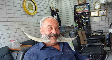 'Pala Dayı' bıyıklarını kesmesi için teklif edilen 4 bin euro teklifi gözü kapalı geri çevirdi