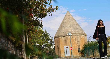 4 büyük deprem gören 5 bin yıllık tarihi mahalle dimdik ayakta