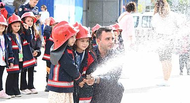 5 bin 250 çocuk, itfaiye gönüllüsü oldu