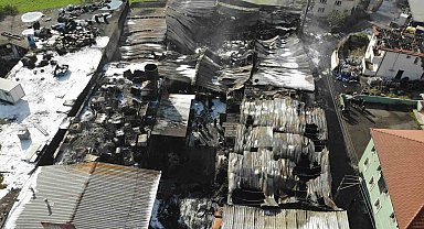 5 iş yerinin kül olduğu yangının boyutu gün ağarınca ortaya çıktı