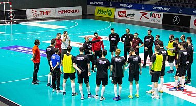 A Milli Erkek Hentbol Takımı'nın Avusturya ve Almanya maçı kamp kadrosu açıklandı