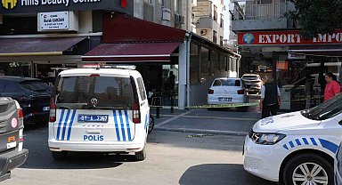 Adana'da pastaneye silahlı saldırı: 2 yaralı