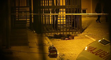 Adliyenin yangın merdiveninden atlayarak canına kıydı