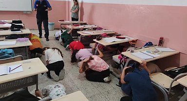 AFAD ekipleri Şırnak'ta öğretmen ve öğrencilere afet eğitimleri verdi