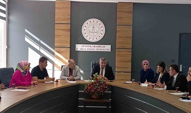 Afyonkarahisar'da eğitimdeki yeni modelle ilgili toplantı