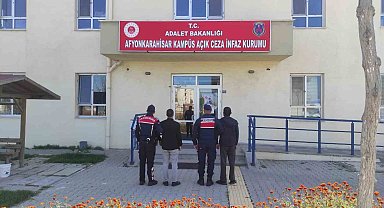 Afyonkarahisar'da kaçak şahıslar yakalandı