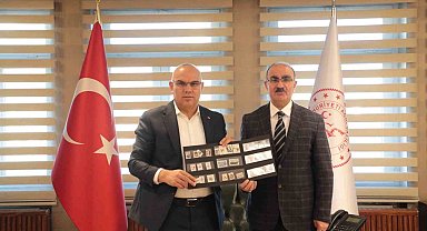 Ağrı Valisi Koç, PTT Başmüdürünü kabul etti