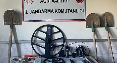 Ağrı'da kaçak kazı yapan 11 kişi yakalandı