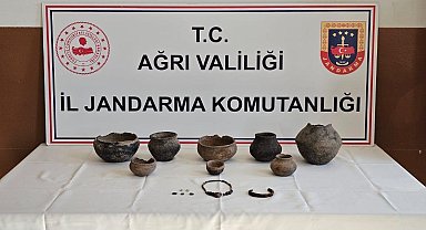 Ağrı'da tarihi eser eşyalar ele geçirildi