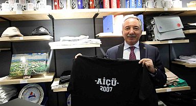 AİÇÜ store açıldı