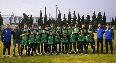 Akhisarspor dibi gördü