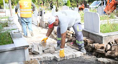 Akse Mezarlığı'nda bakım çalışması sürüyor