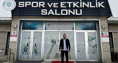 Alkışlar Doç. Dr. Murat Turan'a