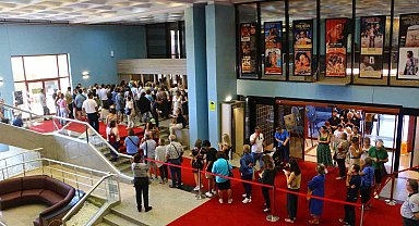 Altın Portakal biletleri yoğun ilgi görüyor