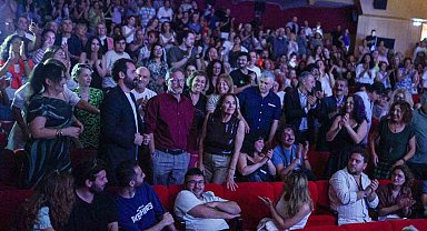 Altın Portakal'da prömiyeri yapılan "Mukadderat" dakikalarca alkışlandı