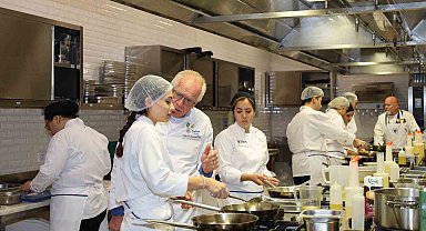 Amerikalı şefler, Türk genç şeflerle mutfağa girdi