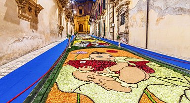 Antalya Çiçek Desenleri yarışmasına başvurular devam ediyor