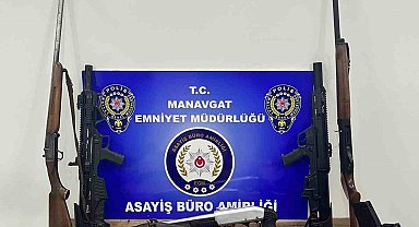 Antalya'da 18 adrese uyuşturucu operasyonu: 2 gözaltı