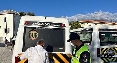 Antalya'da okul servis araçlarına denetim