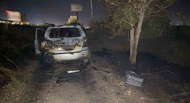 Araç içerisine dökülen benzin alev aldı, cip küle döndü