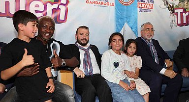 Arnavutköy'de Karadeniz rüzgarı esti: Trabzon Tanıtım Günleri'nde renkli görüntüler oluştu