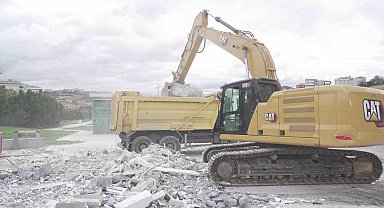 Arnavutköy'de site yönetimi tarafından kapatılan yollar, halkın kullanımına açıldı