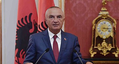 Arnavutluk eski Cumhurbaşkanı Meta gözaltına alındı