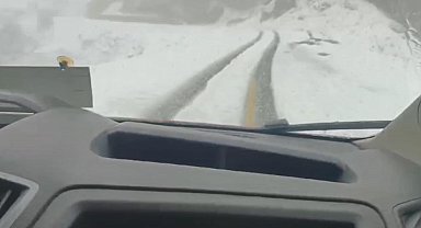 Artvin'de Macahel Geçidi kar nedeniyle ulaşıma kapandı