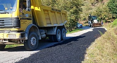 Asfalt serme çalışmaları sürüyor