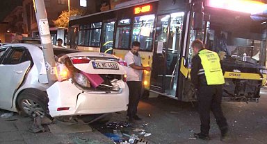 Ataşehir'de İETT otobüsü ile otomobil çarpıştı: 4 yaralı