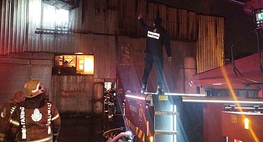 Ataşehir'de kimyasal madde deposunda yangın