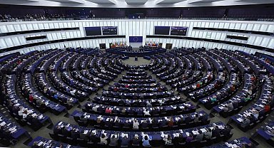 Avrupa Parlamentosu, Ukrayna'ya Rus varlıklarıyla ödenecek 35 milyar euro kredi vermeyi kabul etti